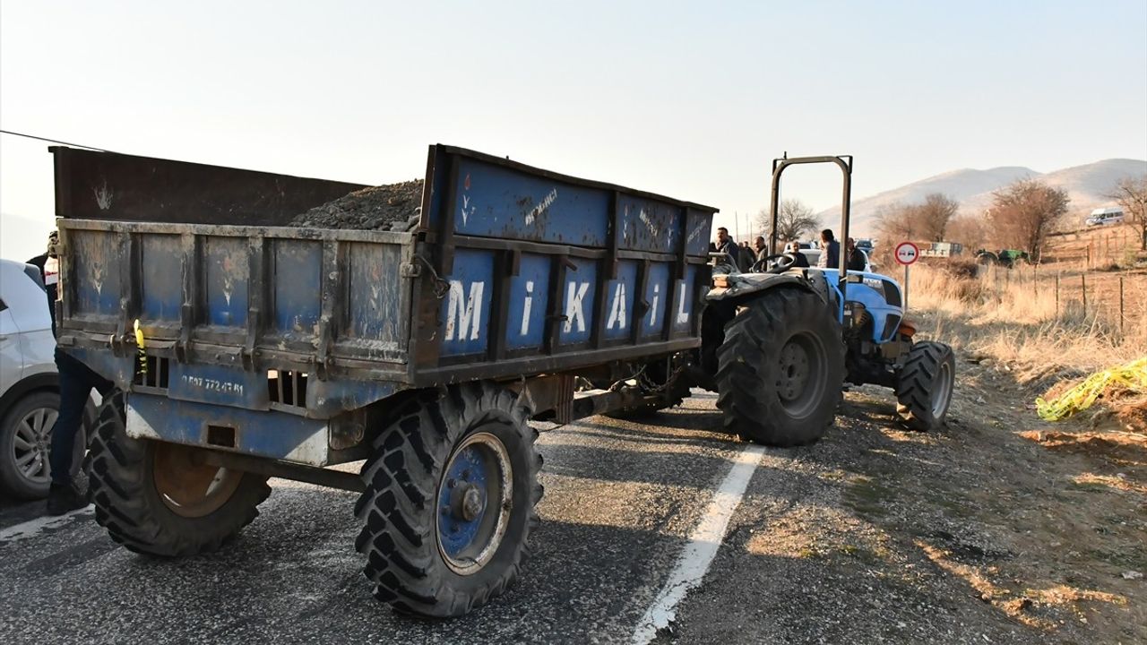 Adıyaman'da Seyir Halindeki Traktörden Düşen Kişi Hayatını Kaybetti