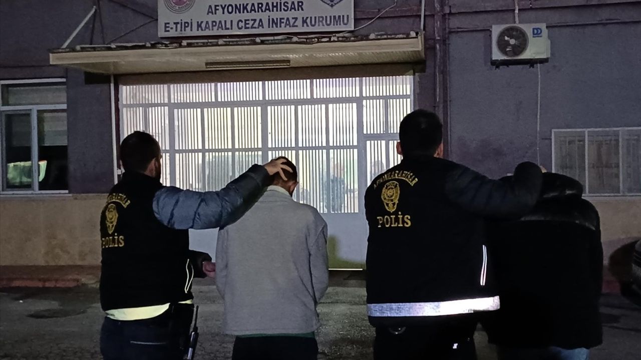 Afyonkarahisar'da Pompalı Tüfekle Annesini Öldüren Zanlı Tutuklandı