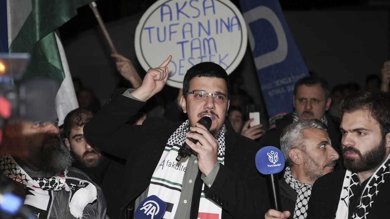 AGD Üyelerinden İstanbul'da İsrail Protestosu