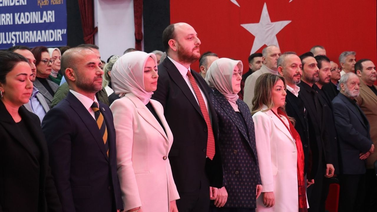 AK Parti Yalova'da Kadın Kolları Kongresi Gerçekleşti