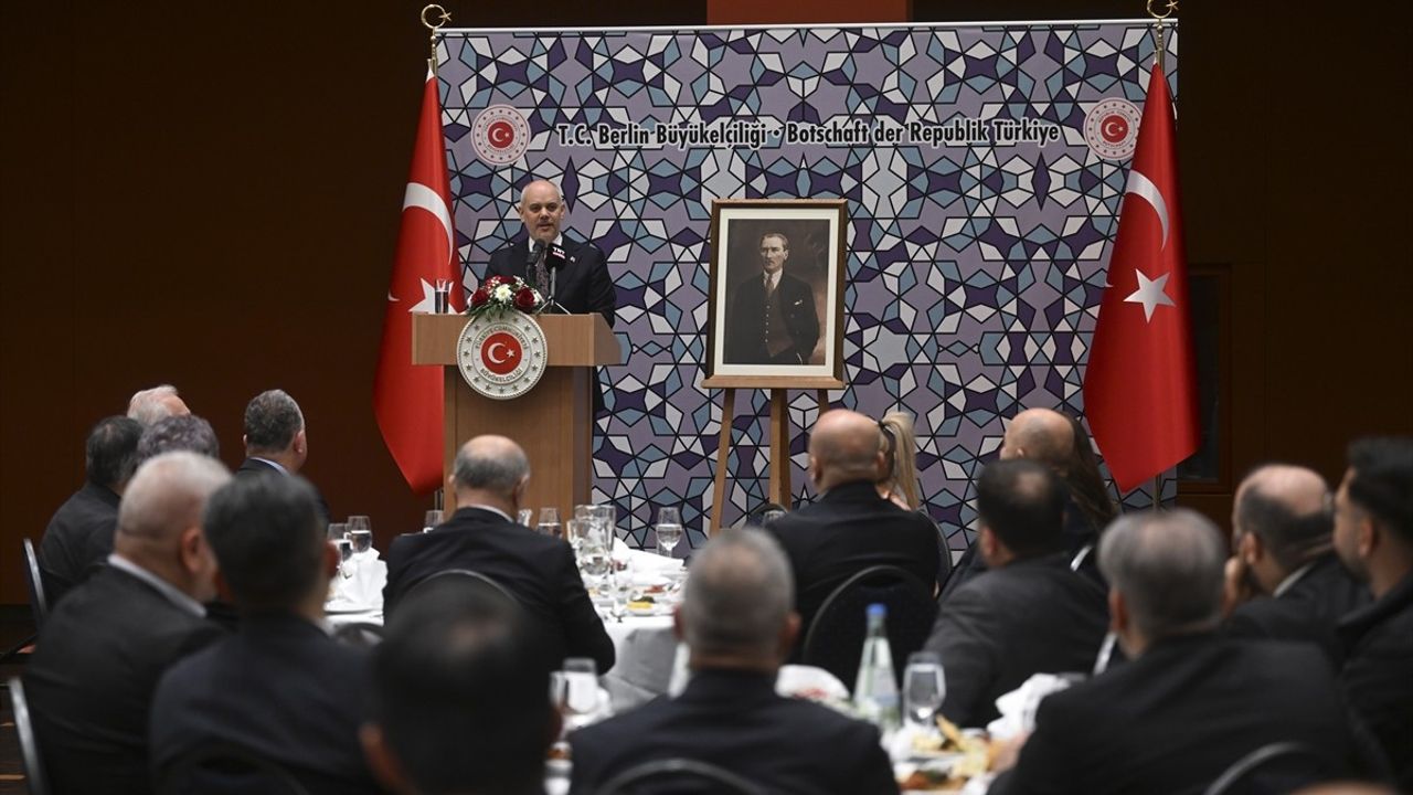 Akif Çağatay Kılıç: Suriye için Terörsüz Bir Gelecek İçin Çalışacağız