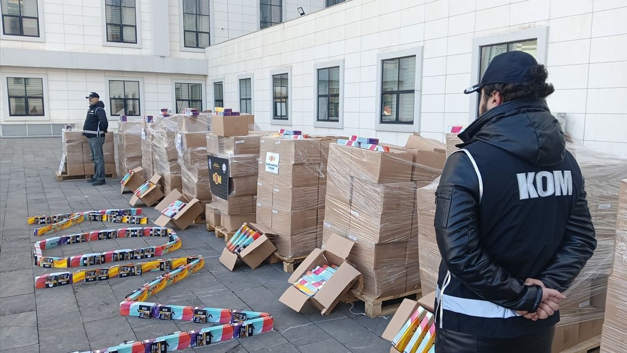 Ankara'da Kaçak Nargile Tütünü Operasyonu: 3 Ton 620 Kilogram Ele Geçirildi