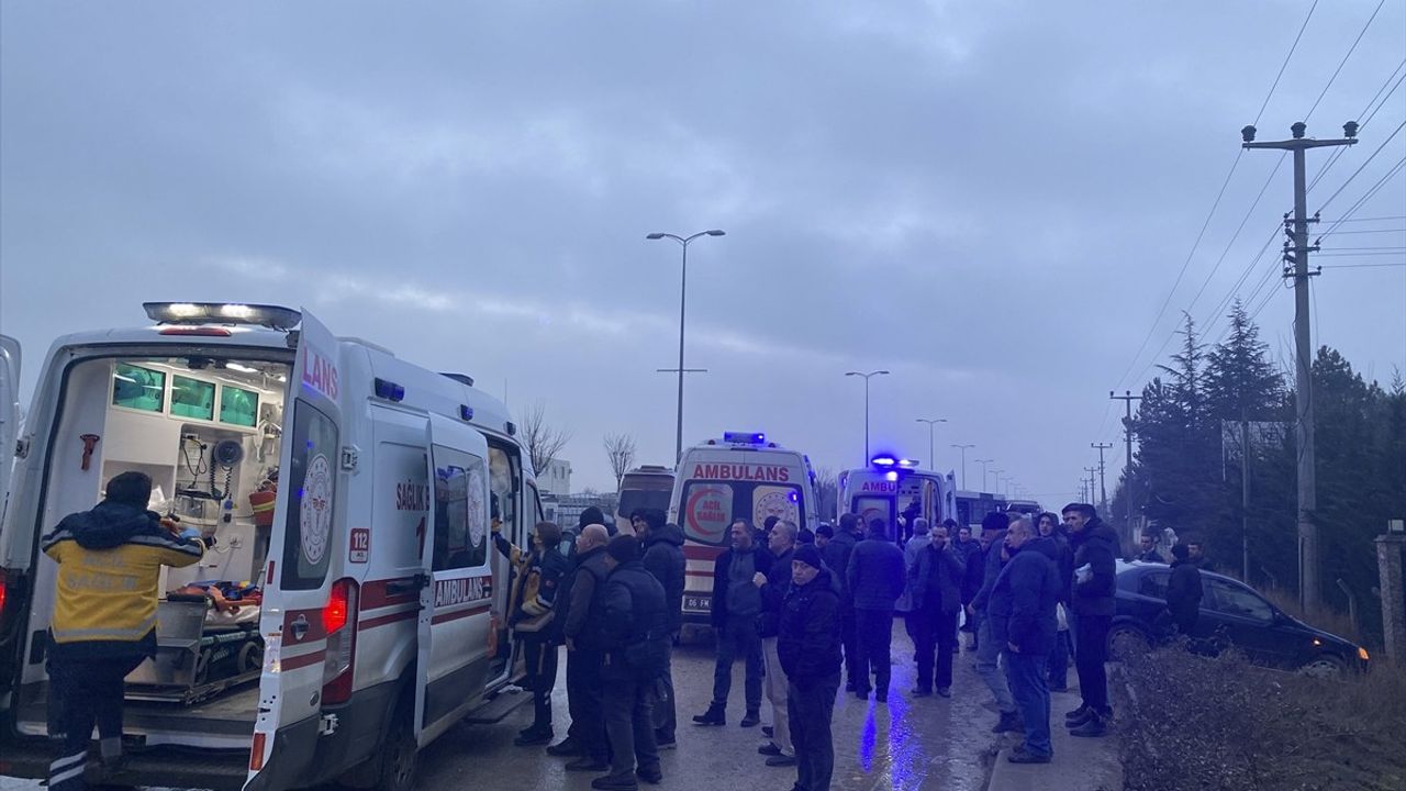 Ankara'da Zincirleme Trafik Kazası: 26 Yaralı