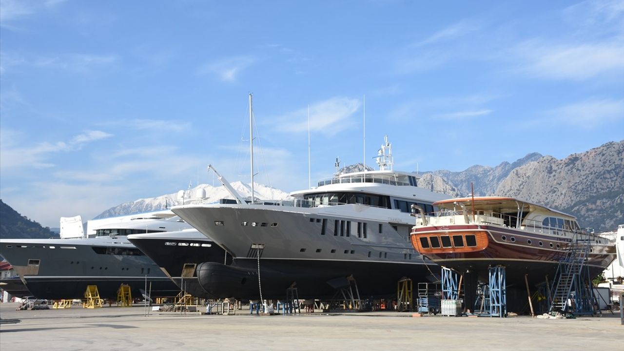 Antalya Serbest Bölge'nin Ticaret Hacmi 1,1 Milyar Doları Aştı