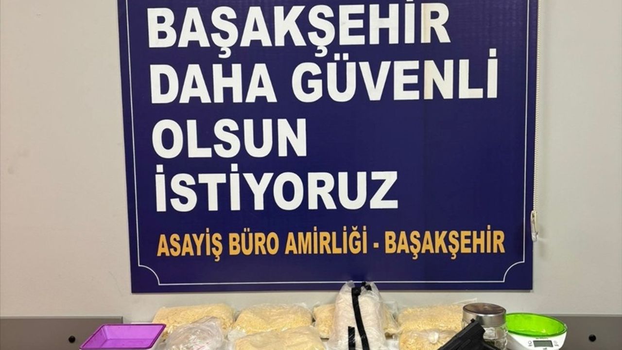 Başakşehir'de İş Yerine Silahlı Saldırı: 4 Zanlı Yakalandı