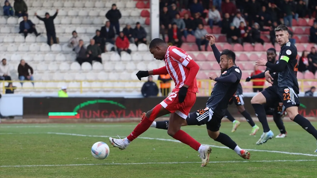 Boluspor, Adanaspor'u 3-1 İle Geçti!