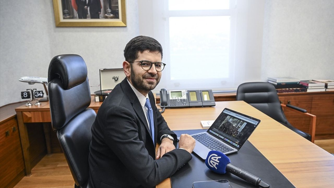 Burak Dağlıoğlu, Anadolu Ajansı'nın 'Yılın Kareleri' Oylamasına Katıldı