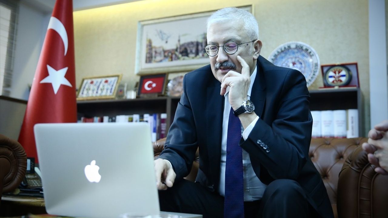 Bursa Başsavcısı Ramazan Solmaz, AA'nın 'Yılın Kareleri' Oylamasında Yer Aldı