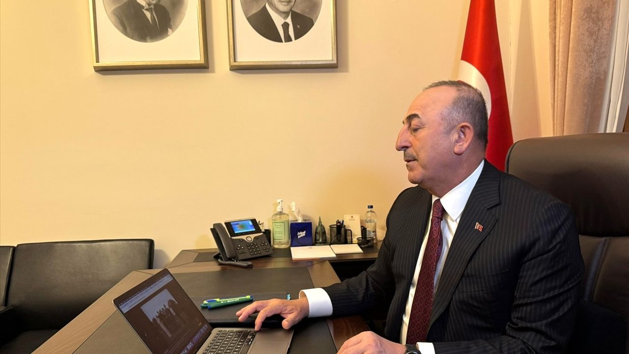 Çavuşoğlu, AA'nın Yılın Kareleri Oylamasında Öne Çıktı