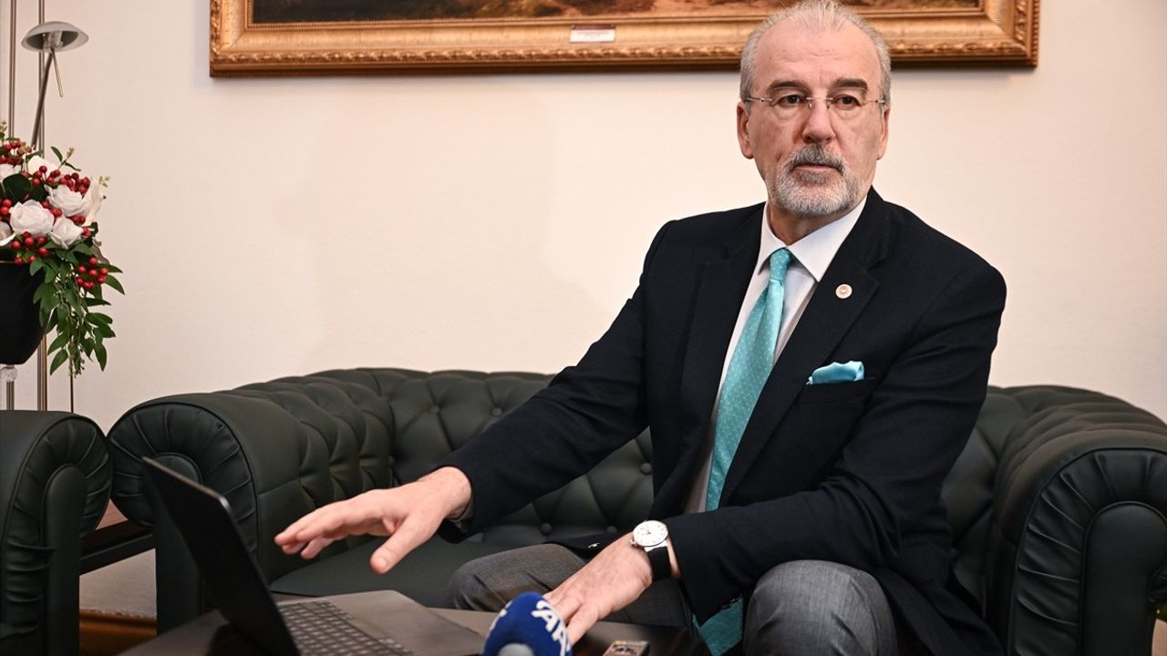 Cevizoğlu, Anadolu Ajansı'nın Yılın Kareleri Oylamasına Katıldı