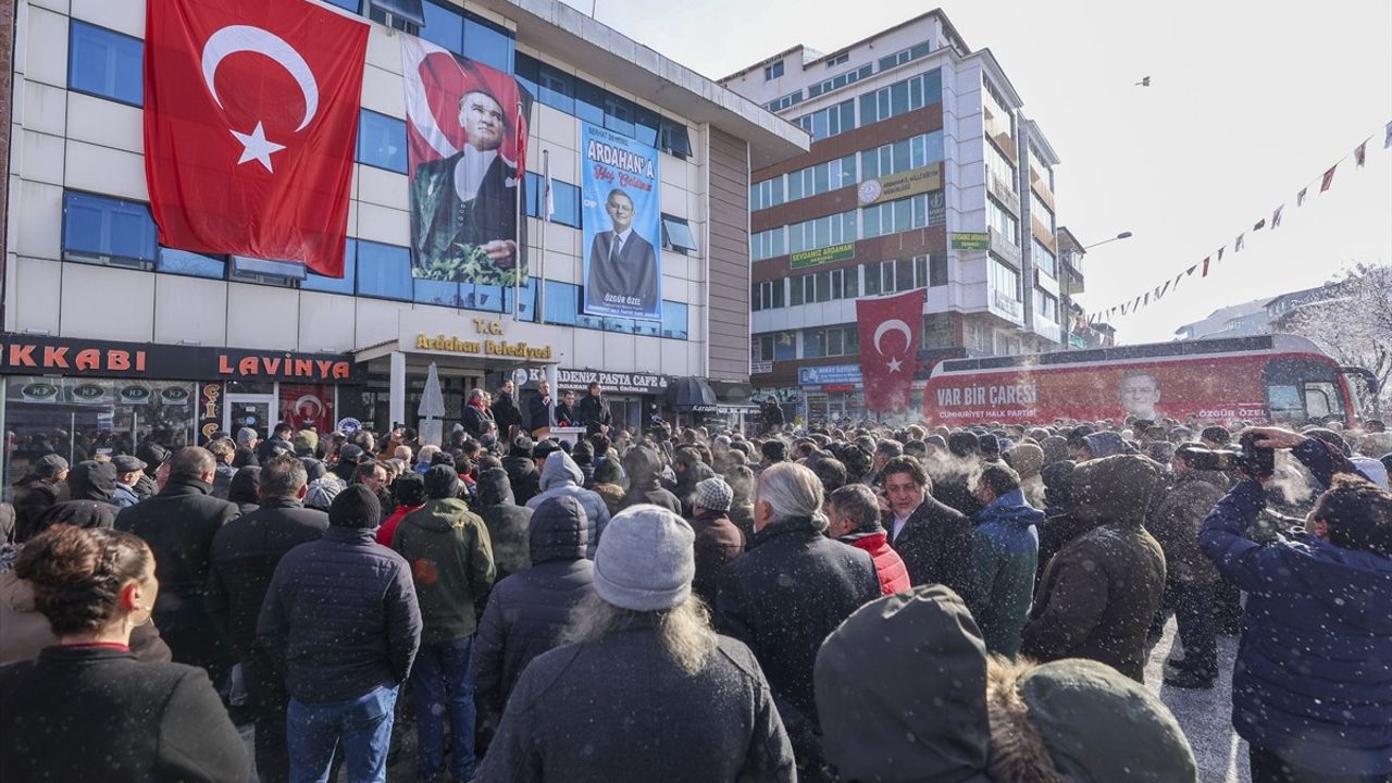 CHP Genel Başkanı Özgür Özel: 'Geçim Olmazsa Seçim Olur'