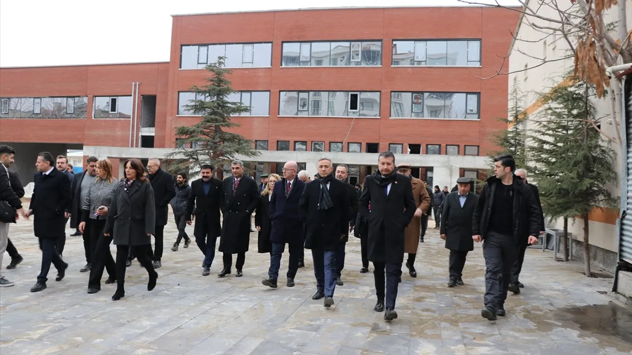 CHP'li Milletvekilleri Elazığ'da Temaslarda Bulundu