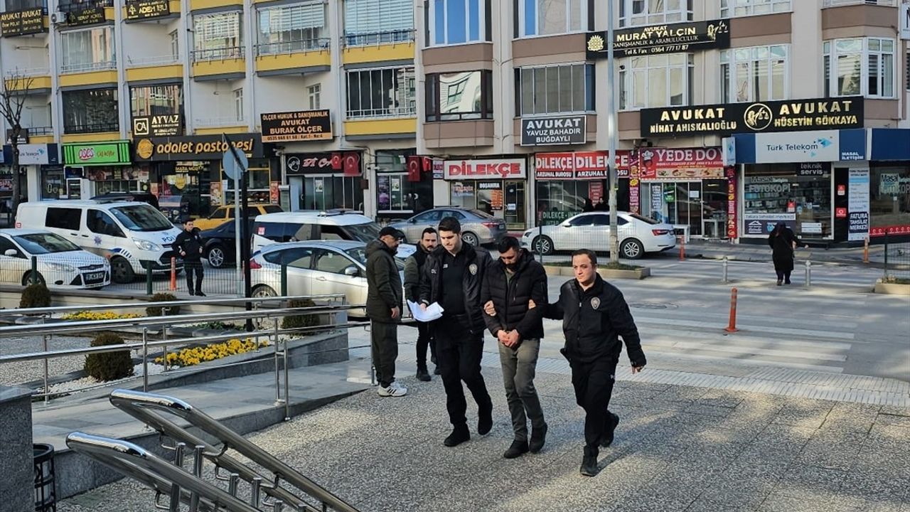 Çorum'da Motokuryenin Ölümüne Neden Olan Sürücü Tutuklandı