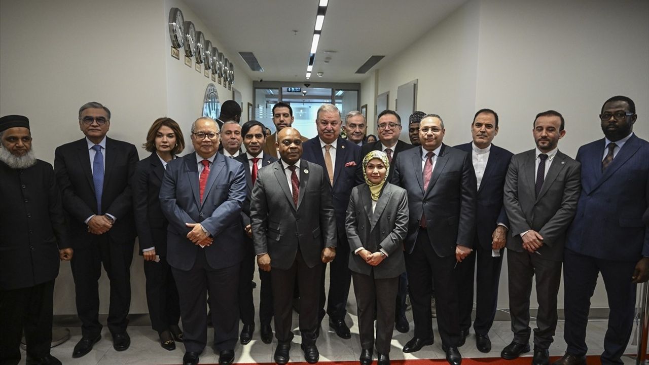 D-8 Teşkilatı'nın İstanbul'daki Yeni Binası Resmi Olarak Açıldı