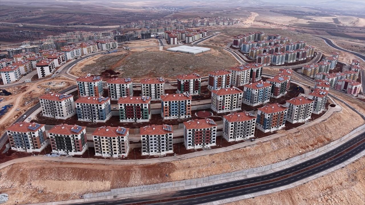 Deprem Konutlarının Yüzde 45'i Hak Sahiplerine Teslim Edildi