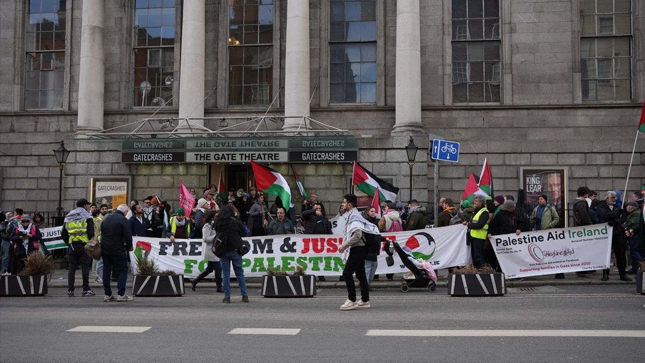 Dublin'de Filistin İçin Büyük Yürüyüş Düzenlendi