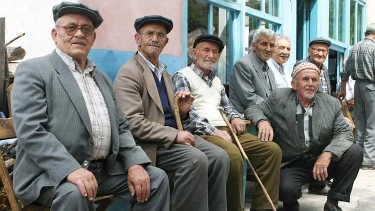 Emekliler için Elektrik Faturası Müjdesi: O Bedel Ödenmeyecek