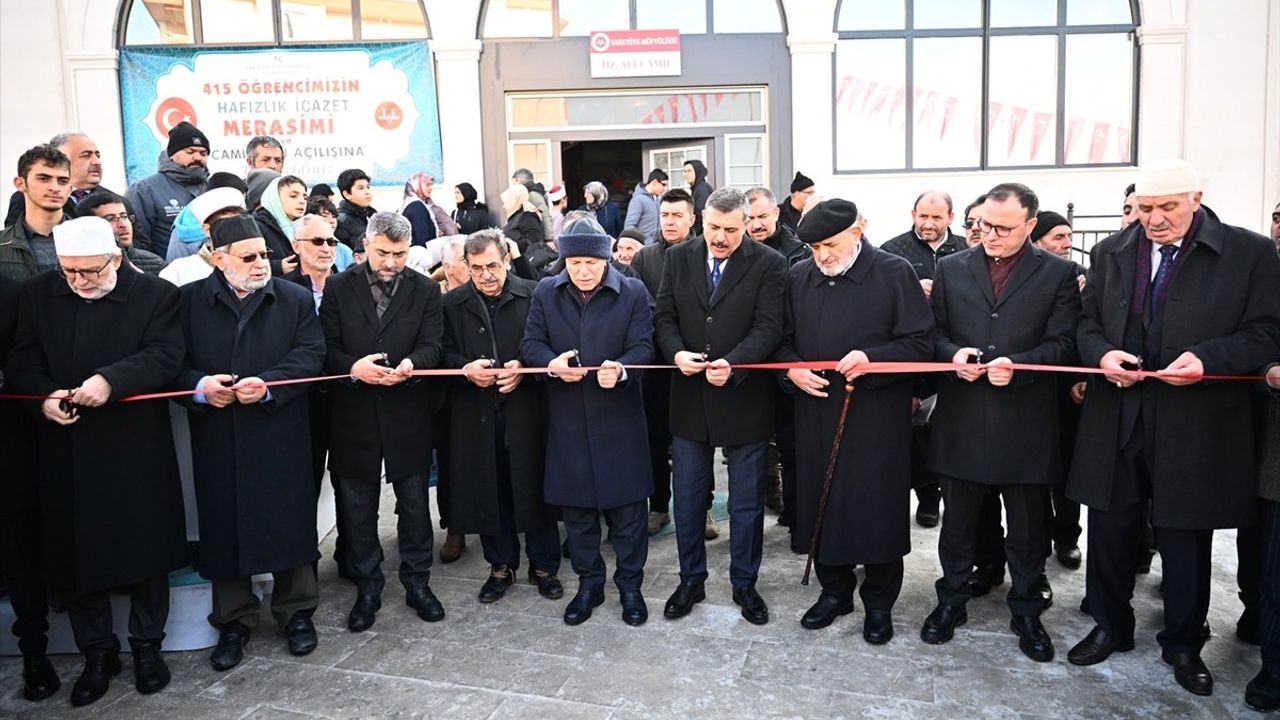 Erzurum'da 415 Hafızlık Öğrencisine İcazet Töreni Düzenlendi