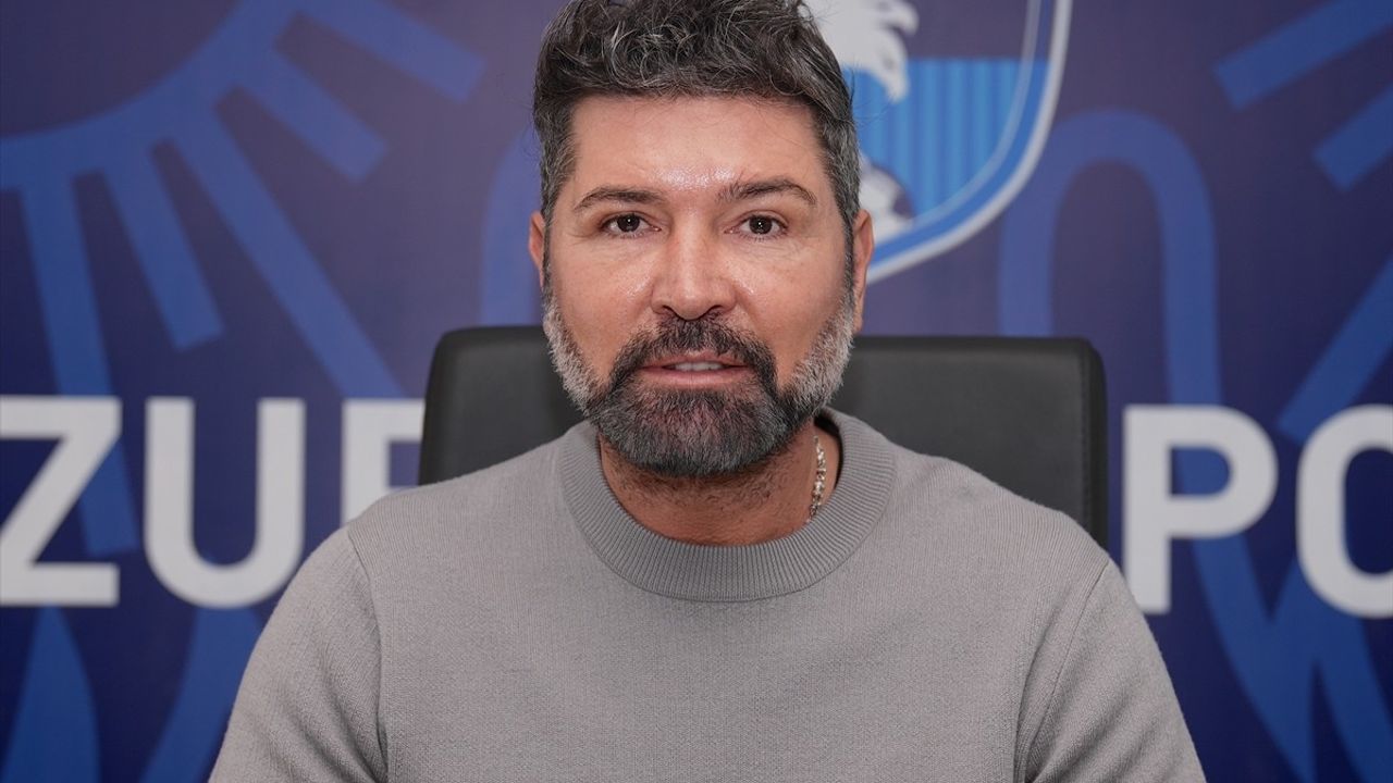 Erzurumspor FK Teknik Direktörü Hakan Kutlu'dan İlk Yarı Değerlendirmesi ve Transfer Planları