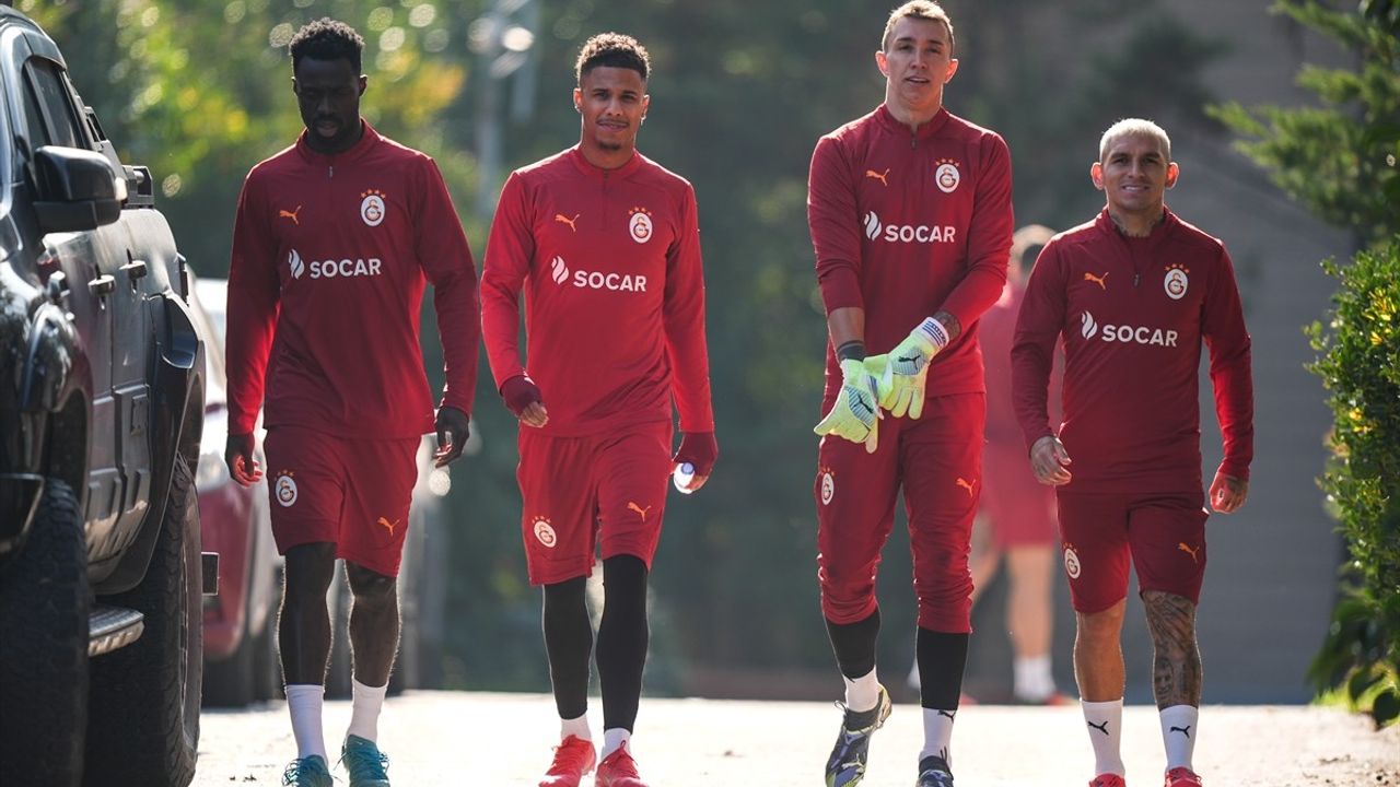 Galatasaray, Dinamo Kiev Maçına Hazırlıklarını Tamamladı