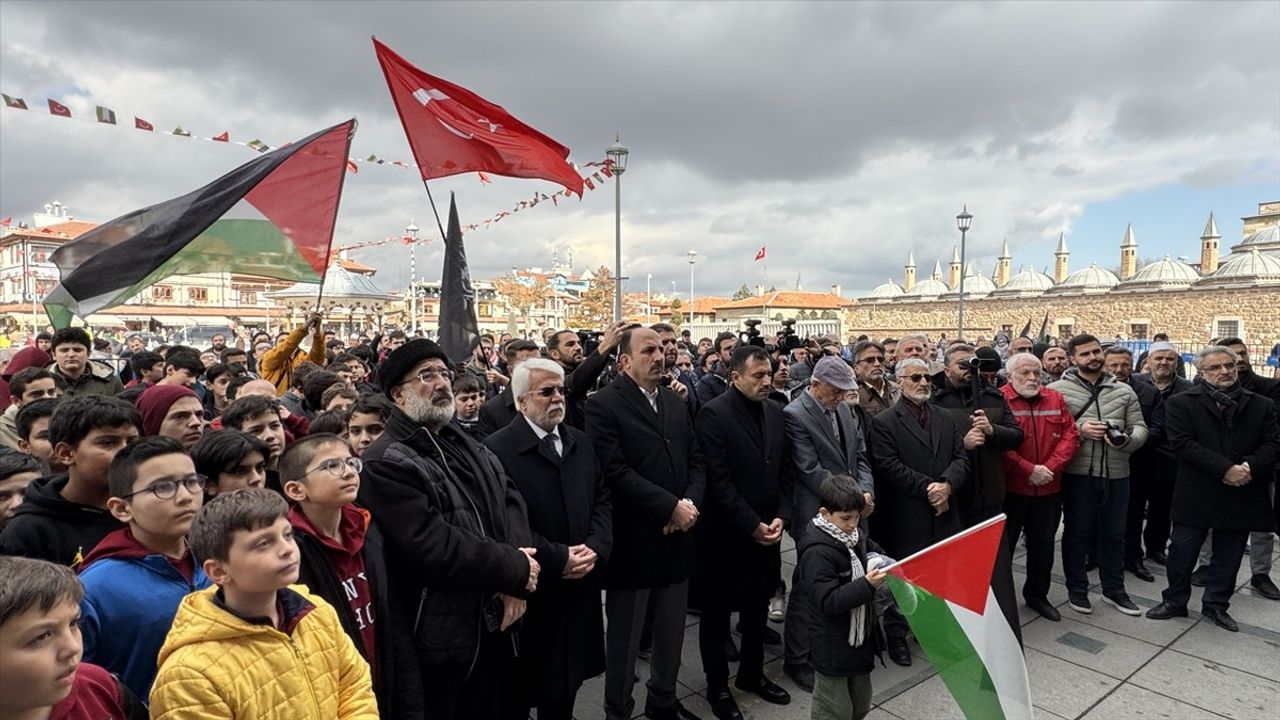 Gazze'deki Ateşkes Anlaşması Konya'da Coşkuyla Kutlandı