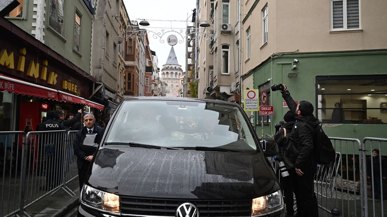 Hahambaşı İsak Haleva İçin Anlamlı Cenaze Töreni Düzenlendi