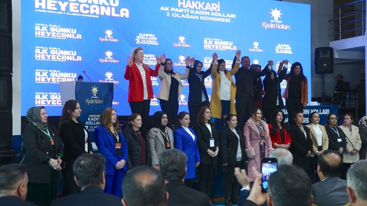 Hakkari'de AK Parti İl Kadın Kolları 7. Olağan Kongresi Gerçekleşti