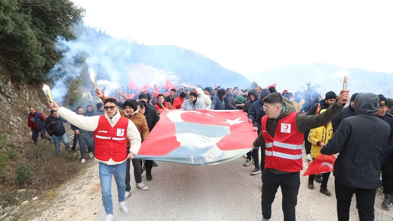 Hatay'da Sarıkamış Şehitleri Anısına Yürüyüş Etkinliği Düzenlendi