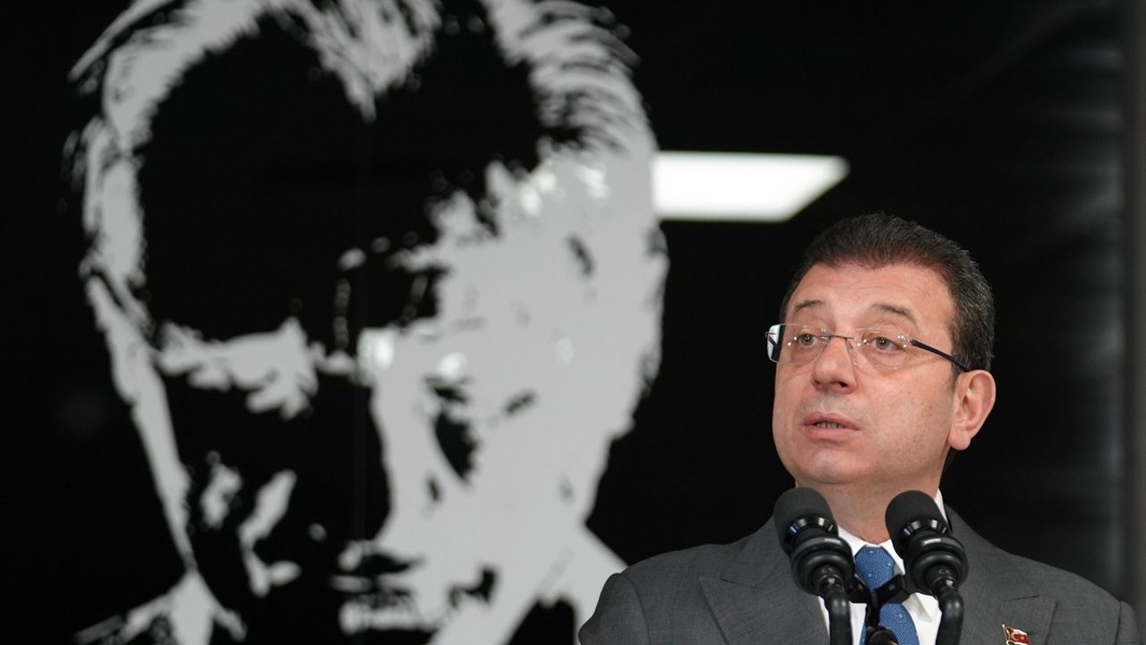 İBB Başkanı Ekrem İmamoğlu Beşiktaş'ta Açıklamalarda Bulundu