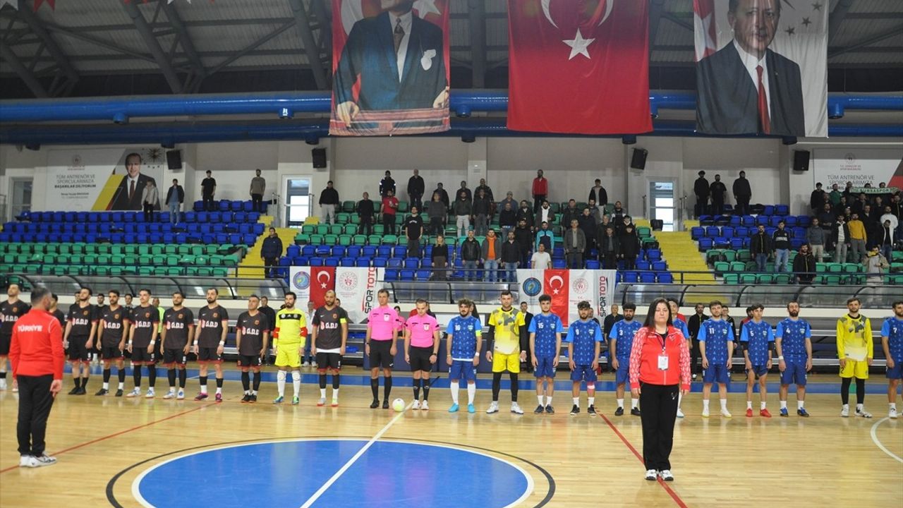 İşitme Engelliler Futsal Türkiye Şampiyonası'nda İstanbul Sessizler Şampiyon! 