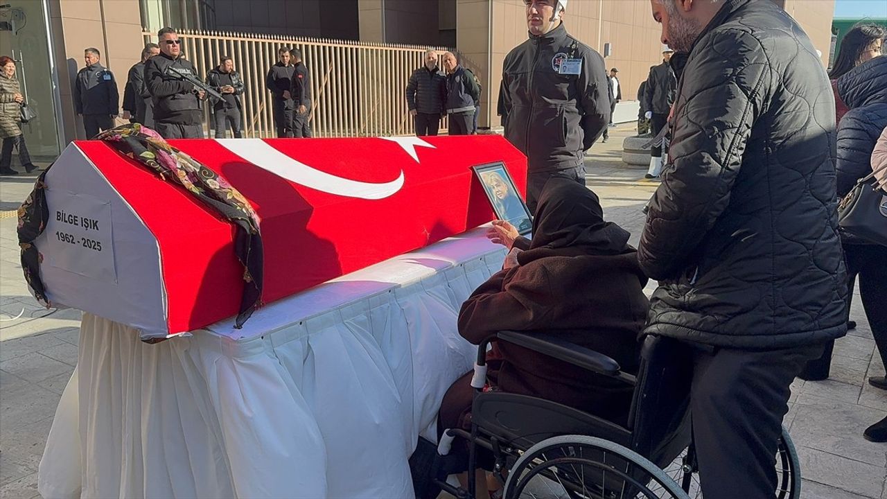 İstanbul'da Hakim Bilge Işık İçin Tören Düzenlendi