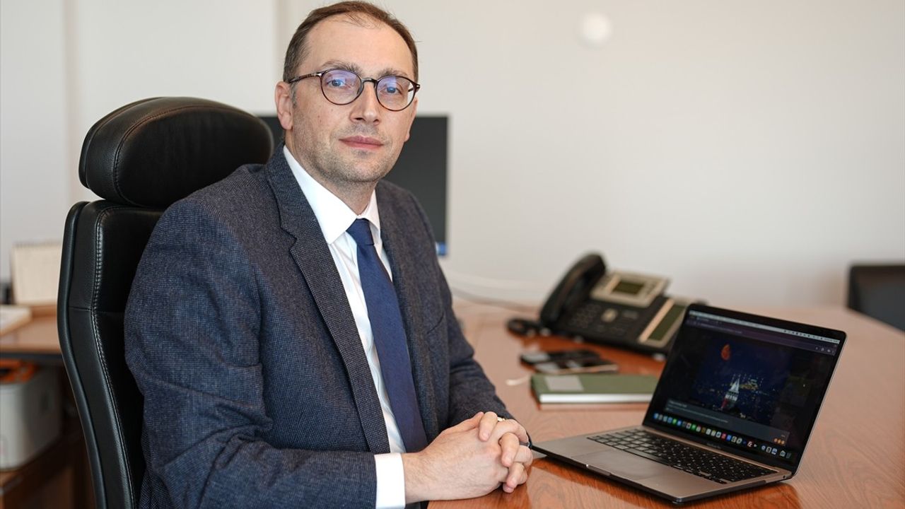 İSTKA Genel Sekreteri Ziya Taşkent, AA'nın 'Yılın Kareleri' Oylamasına Katıldı