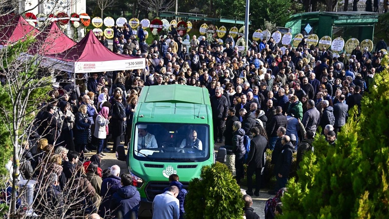 Kartalkaya Yangınında Hayatını Kaybeden Akademisyene Veda: Cenaze Töreni Yapıldı