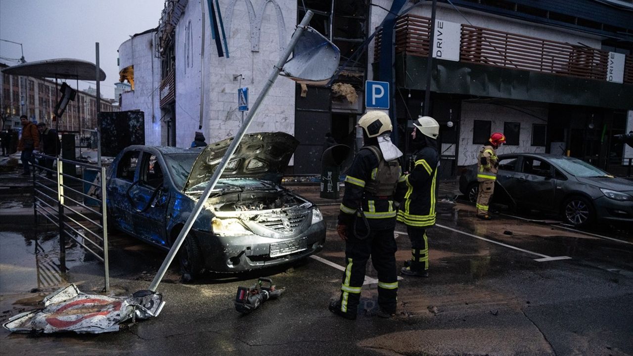 Kiev'e Rus Hava Saldırısı: 4 Ölü, 3 Yaralı