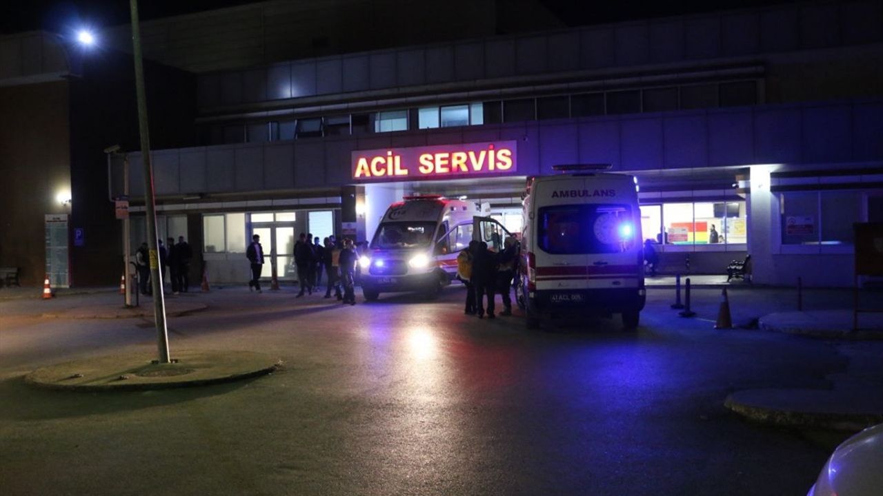 Kocaeli'de Trafik Kazasında Yaralanan Çocuk Hayatını Kaybetti