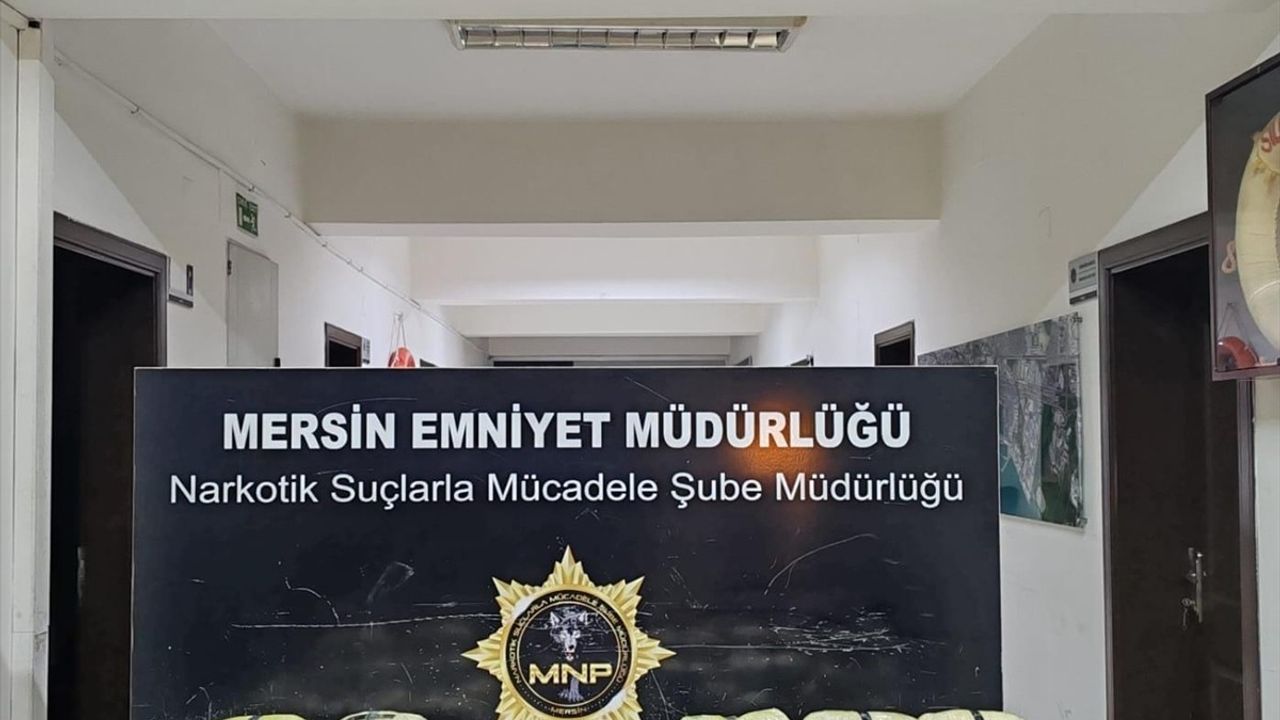 Mersin'de 43 Kilo Uyuşturucu Ele Geçirildi: İki Şüpheli Tutuklandı