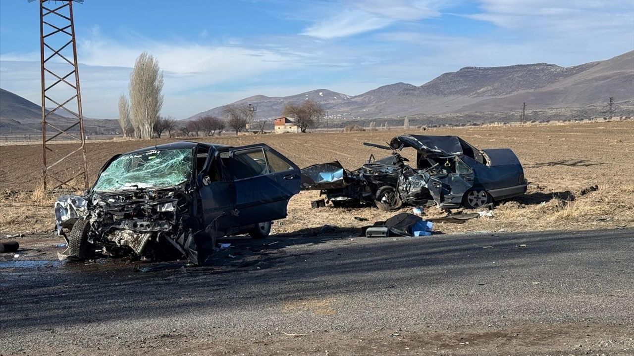 Nevşehir'de Trafik Kazası: Baba ve Oğlu Hayatını Kaybetti