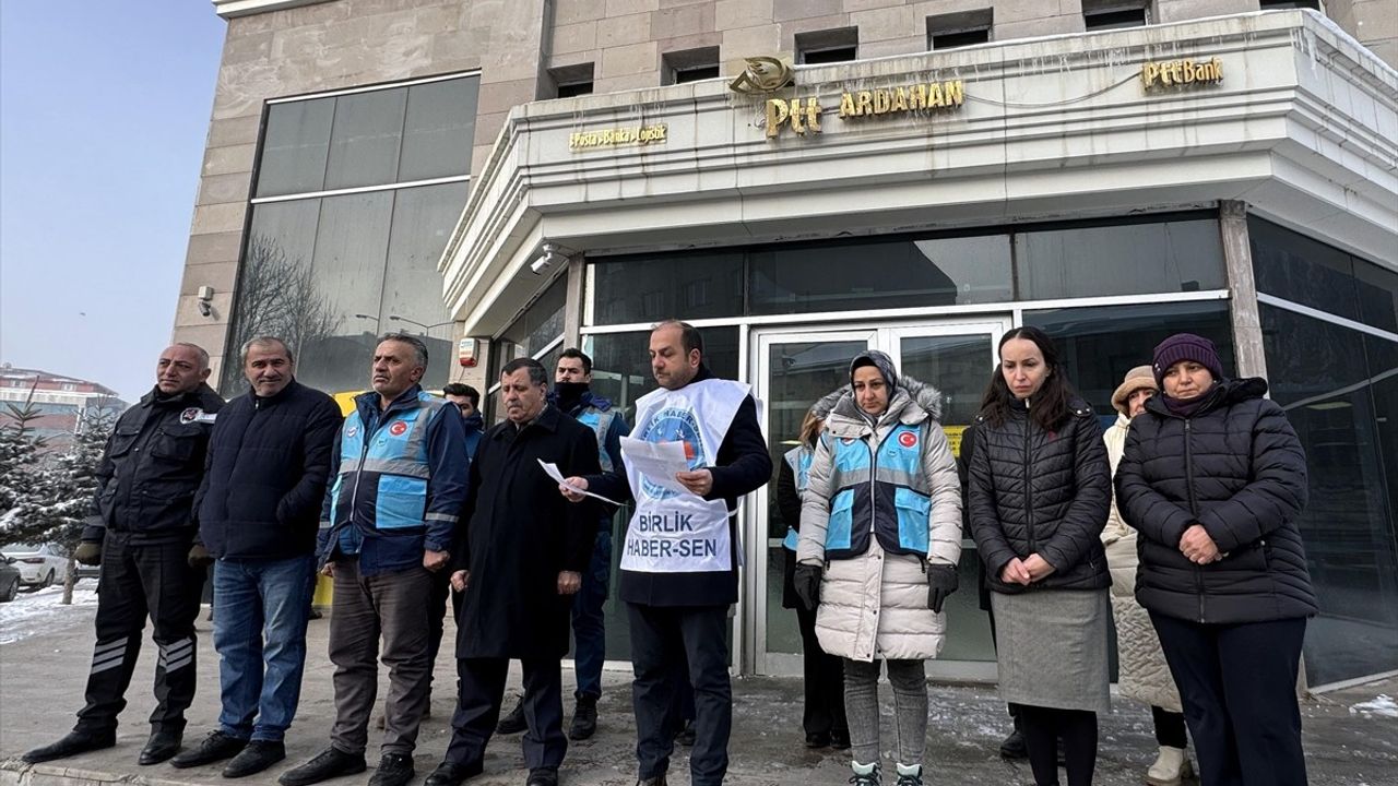 Rize'deki PTT Çalışanlarının Ölümü, Ardahan ve Erzincan'da Protesto Edildi