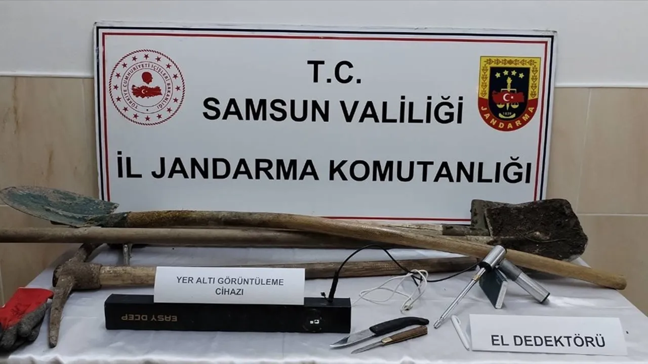 Samsun'da Kaçak Kazı Yapan 5 Şüpheli Suçüstü Yakalandı