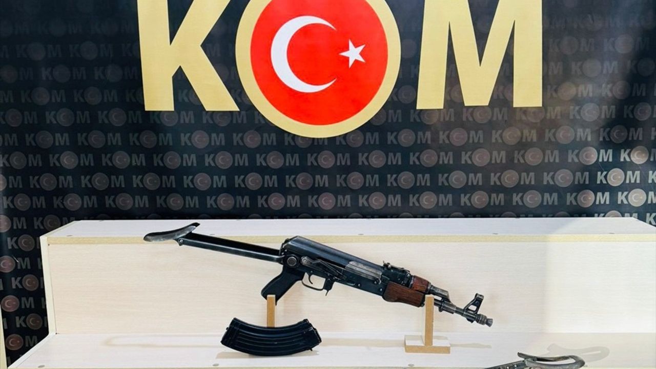 Şanlıurfa'da Silah Kaçakçılığı Operasyonu: 4 Zanlı Tutuklandı