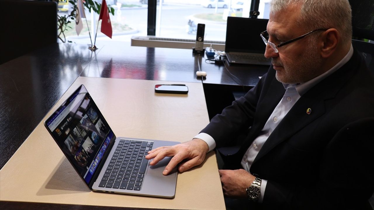 SATSO Başkanı Akgün Altuğ, Anadolu Ajansının 'Yılın Kareleri' Oylamasına Katıldı