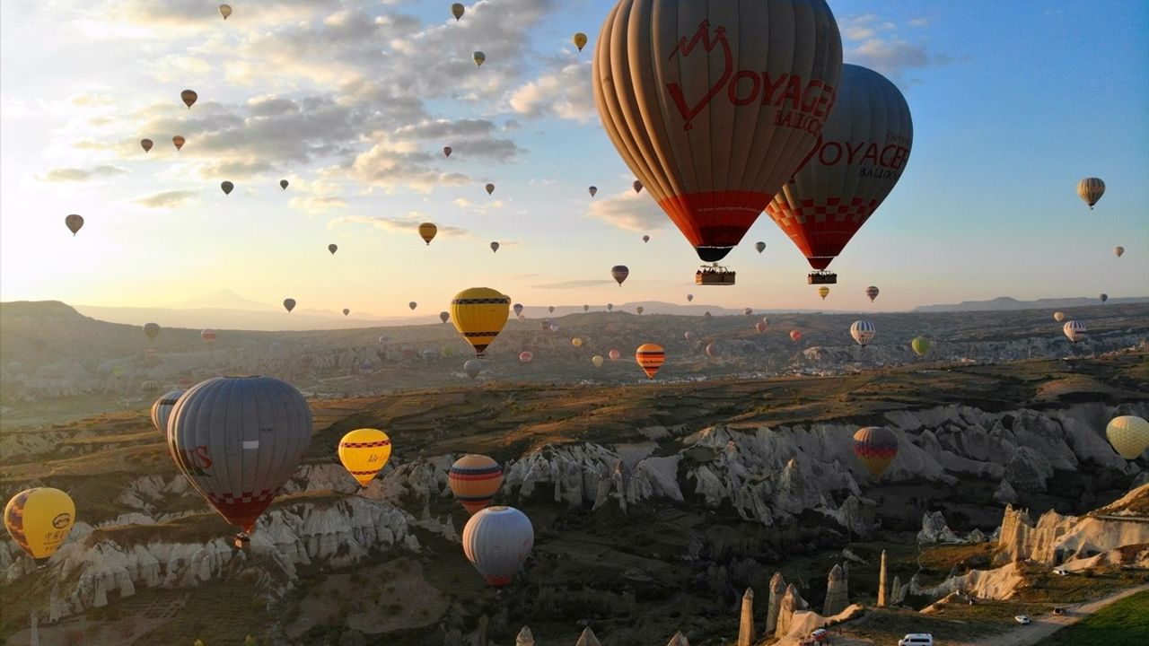 Sıcak Hava Balonlarında Rekor Yolcu Sayısı: 933 Bin