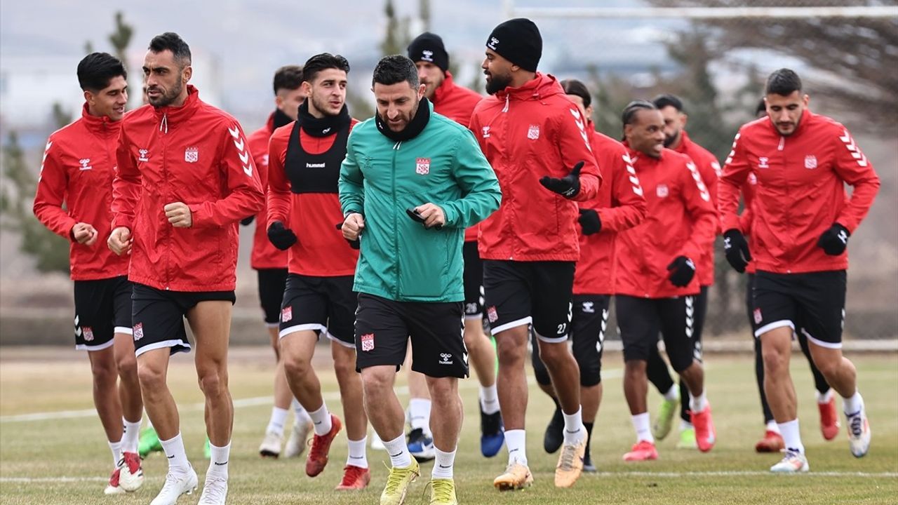 Sivasspor, Kayserispor Maçına Hazırlıklarını Başlattı