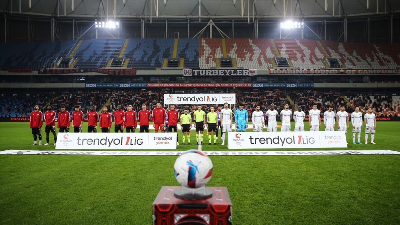 Trendyol 1. Lig'de Adanaspor, Alagöz Holding Iğdır FK ile 0-0 Berabere Kaldı
