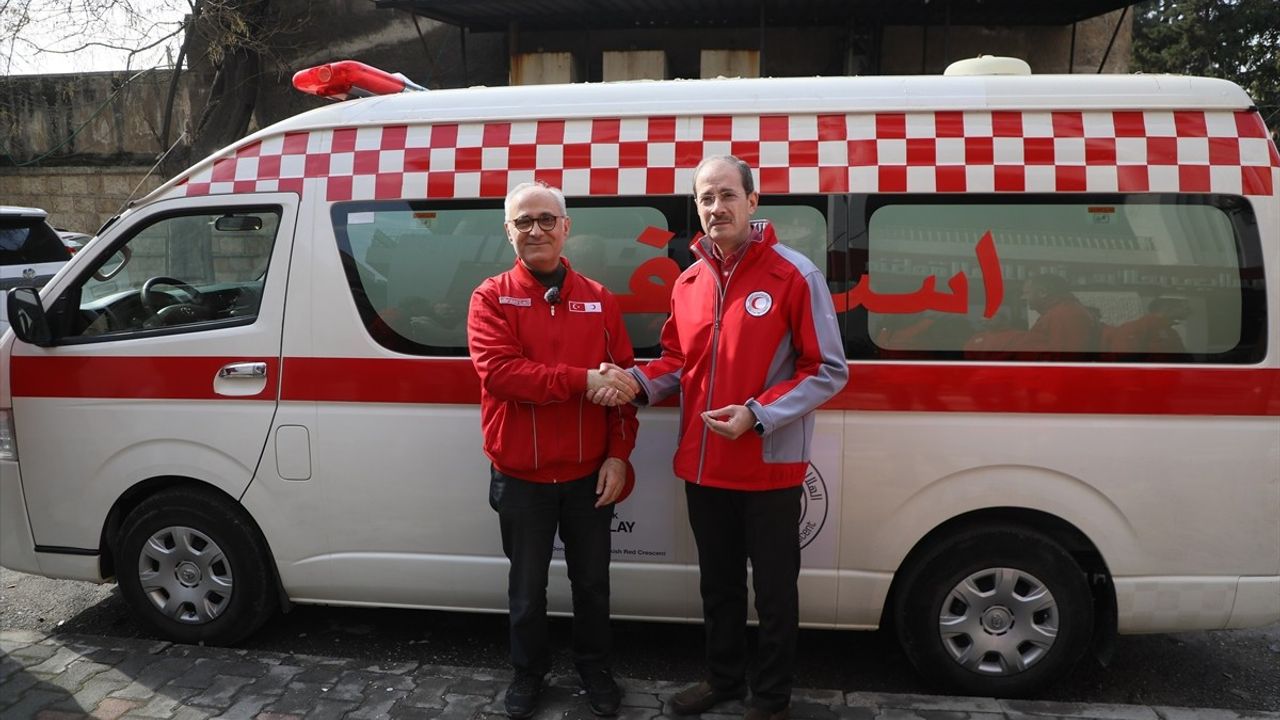 Türk Kızılay, Halep'te Sevgi Mağazası Açtı