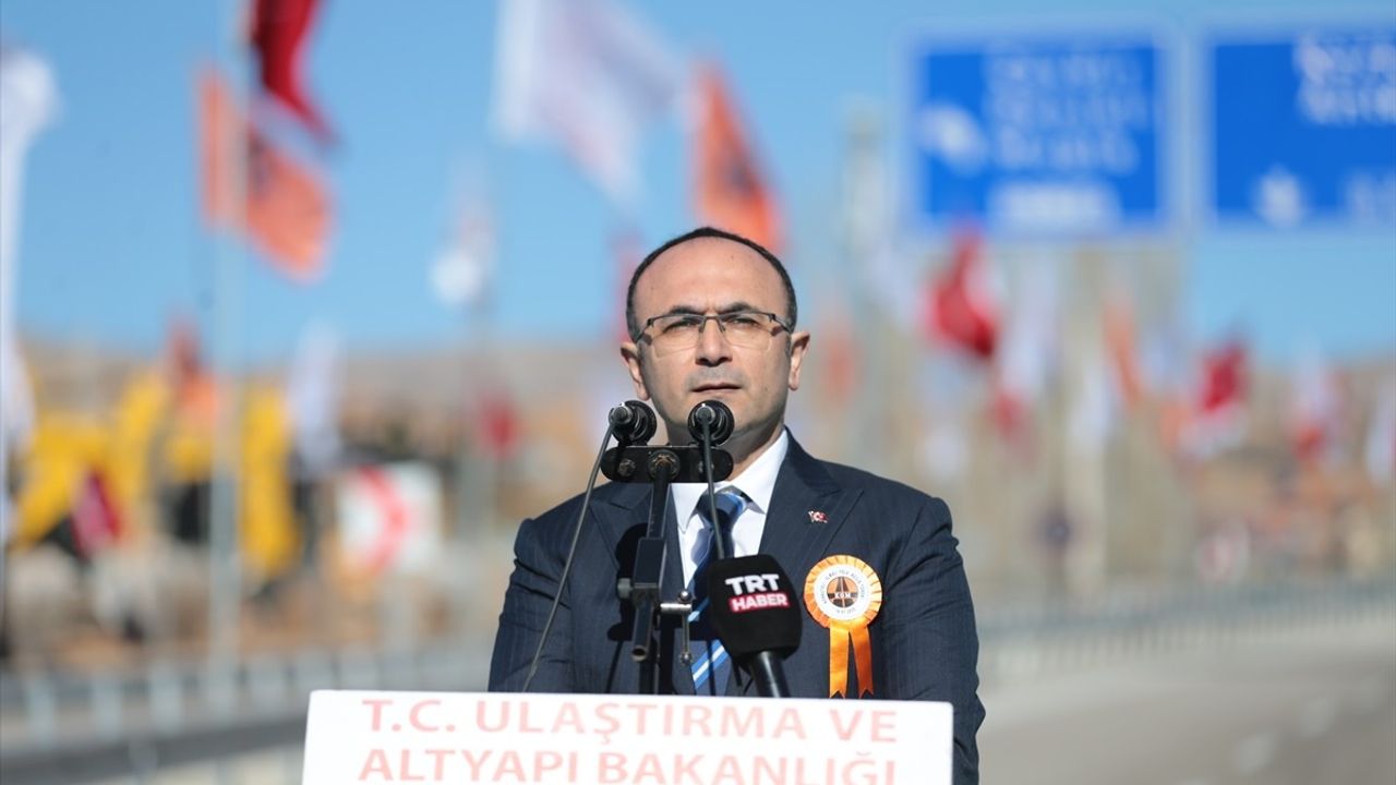 Ulaştırma Bakanı Uraloğlu, Korkuteli-Elmalı Yolunu Hizmete Açtı