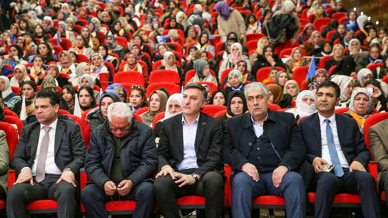 Van'da AK Parti İl Kadın Kolları 7. Olağan Kongresi Düzenlendi
