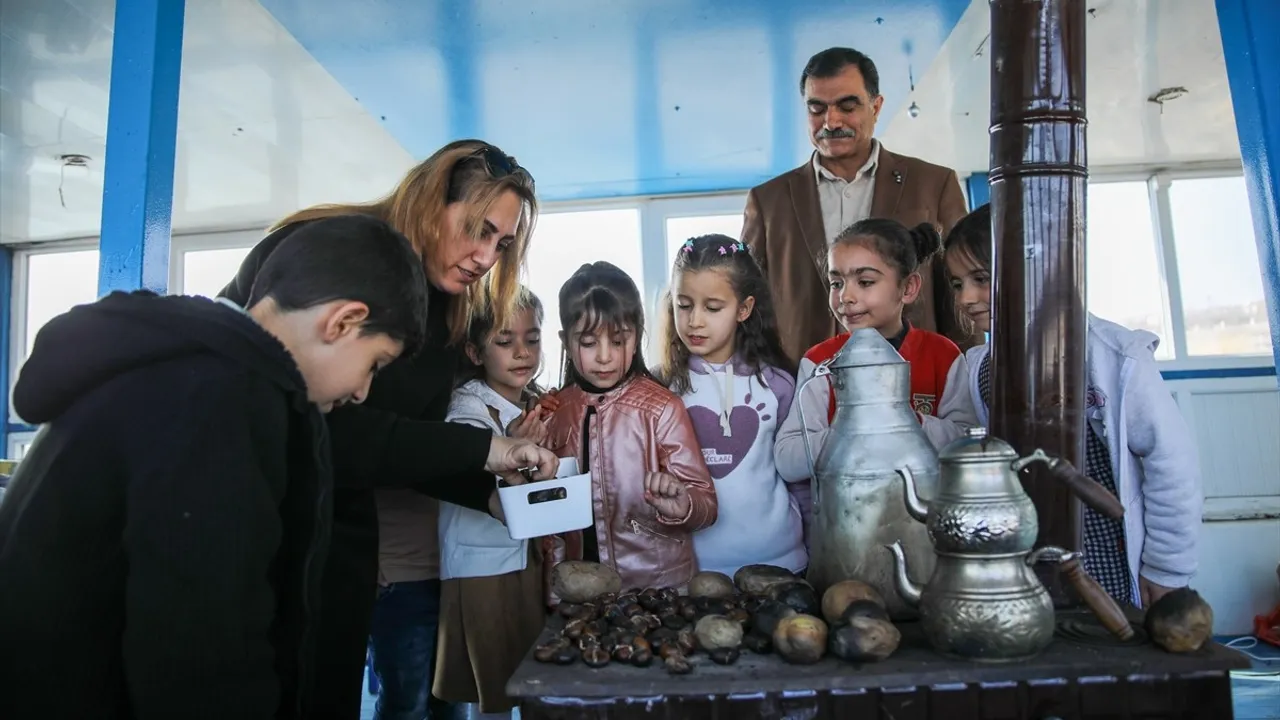 Van Gölü'nde Eğlenceli Okuma Yazma Etkinliği