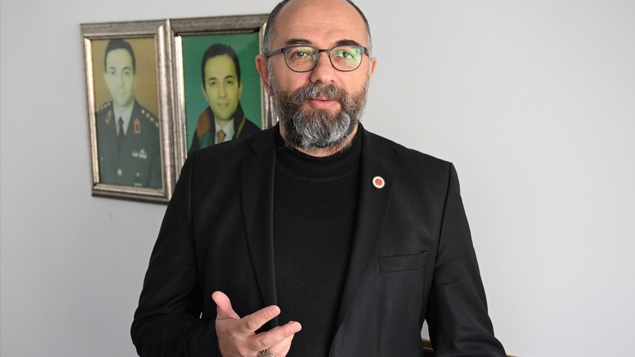 28 Şubat'la İhraç Edilen Askerler İade-i İtibar Bekliyor