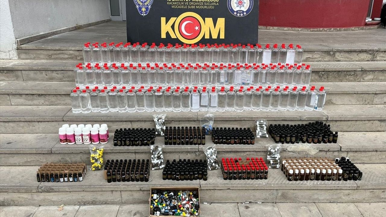 Adana'da Kaçak 300 Litre Etil Alkol ve 1000 Aroma Kiti Ele Geçirildi